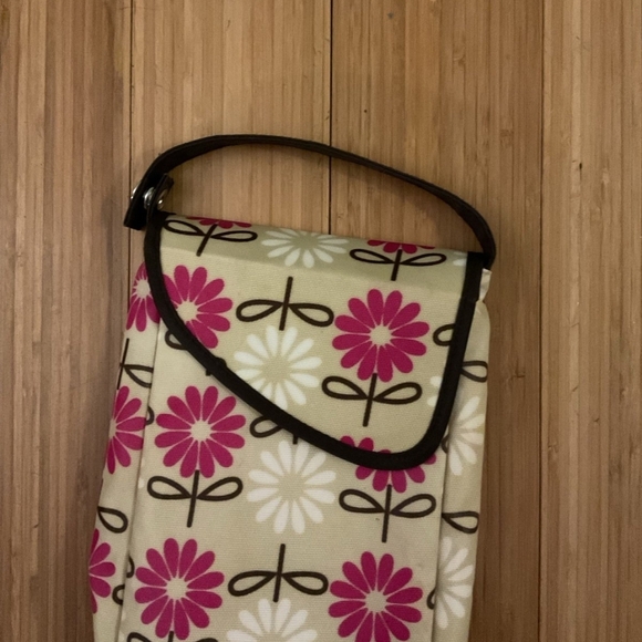 JJ Cole Pink White Floral Baby Changing Pad and Pouch - Picture 3 of 5